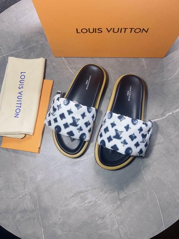 LV Men's Slippers 373